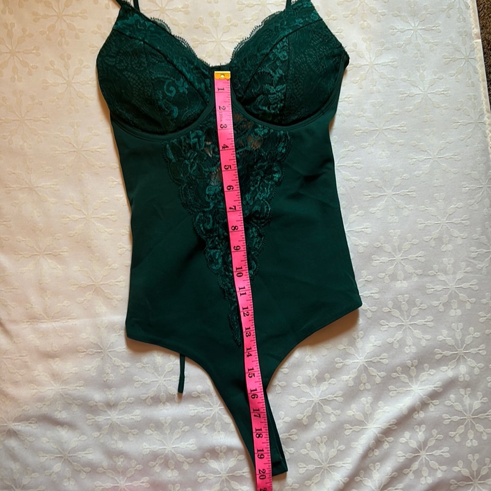 privy Emerald Green Lace Bodysuit - Picture 12 of 14
